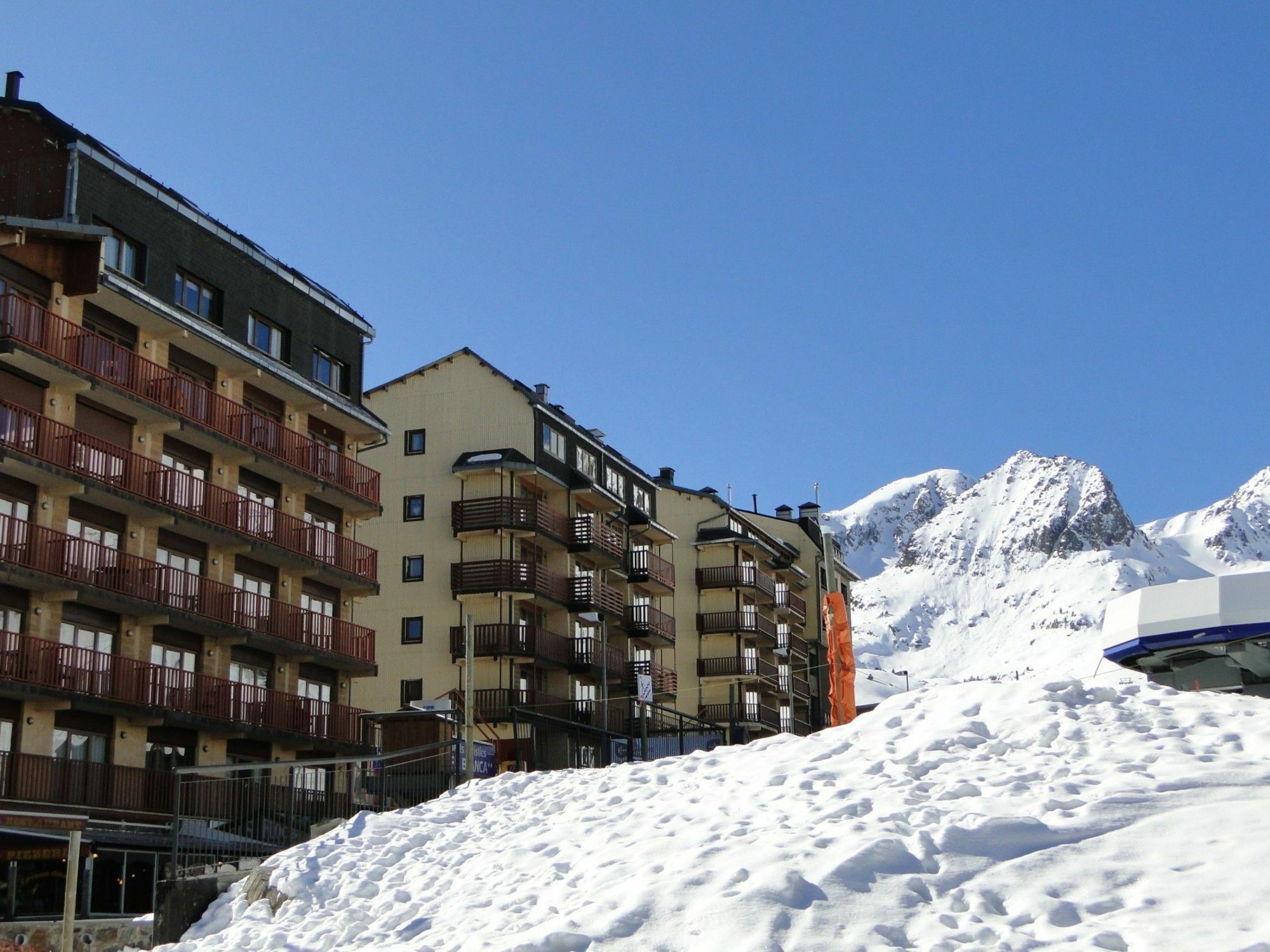 Lcb Apartaments Pie De Pistas Pas De La Casa Exterior photo